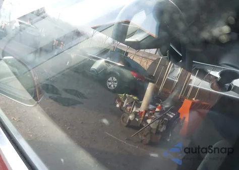 2019 Tesla Model 3 Long Range/Mid Range/Standard Range/Standard Range Plus z USA, uszkodzony, nr VIN 5YJ3E1EA1KF301046